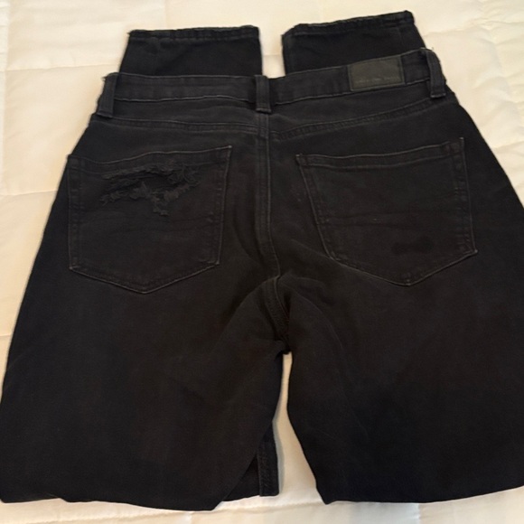 American Eagle Outfitters Black Distressed Women Jeans size 0, length 28 inches - Picture 2 of 8